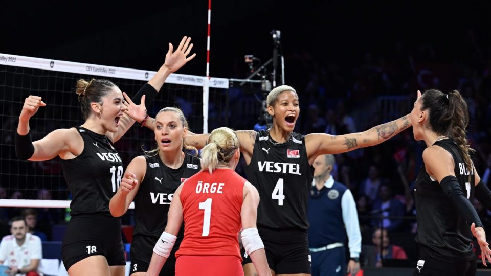 Filenin Sultanları 6’da 6 yaparak olimpiyat kotası kazandı